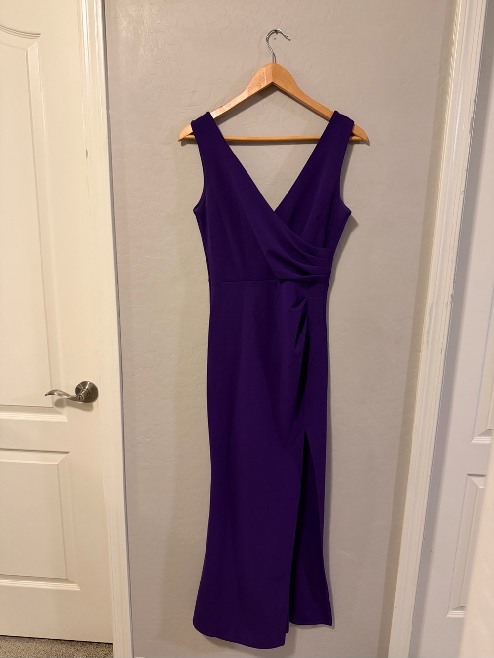 Sleeveless Purple V-Neck Maxi Dress with Draped Waist